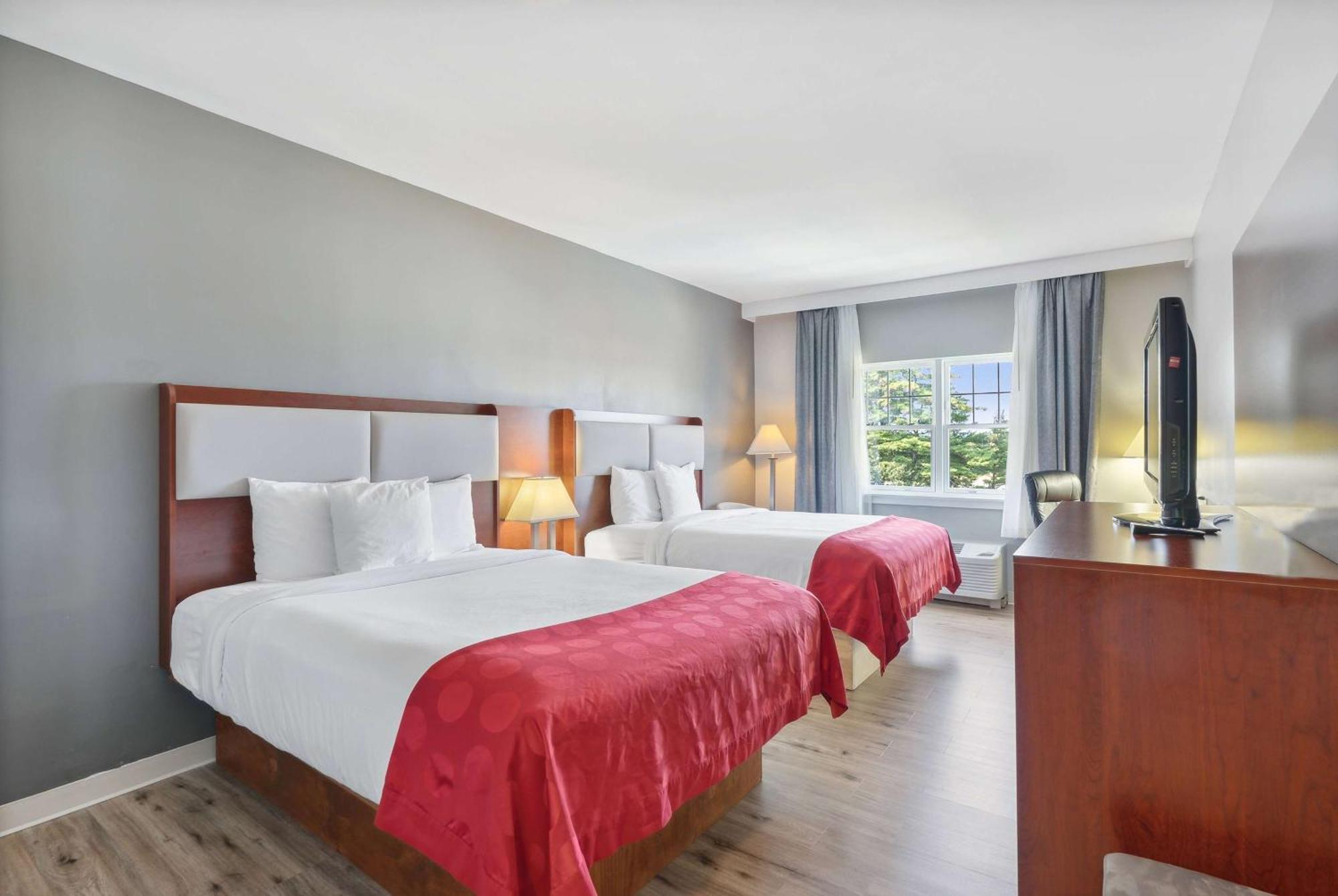 Ramada By Wyndham Saco/Old Orchard Beach Area Kültér fotó