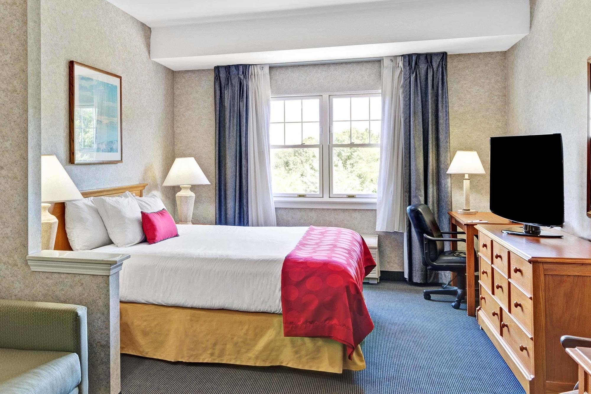 Ramada By Wyndham Saco/Old Orchard Beach Area Kültér fotó